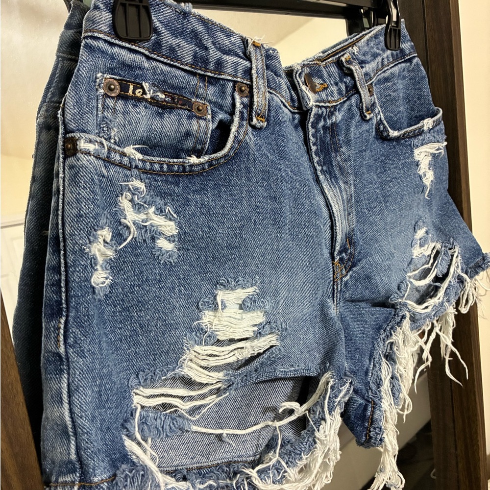 LEI Vintage Blue Distressed Jean Shorts - Picture 4 of 5